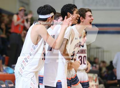 Thumbnail 3 in Notre Dame (SO) vs Chaminade photogallery.