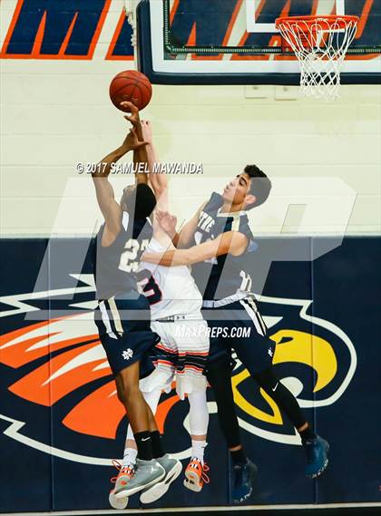Thumbnail 2 in Notre Dame (SO) vs Chaminade photogallery.