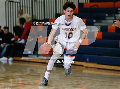 Thumbnail 2 in Notre Dame (SO) vs Chaminade photogallery.