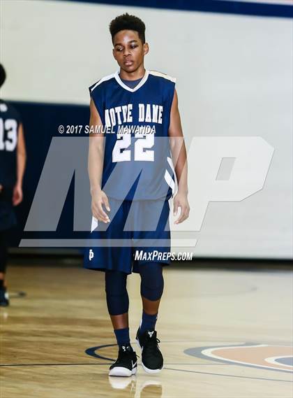 Thumbnail 3 in Notre Dame (SO) vs Chaminade photogallery.