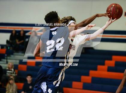 Thumbnail 2 in Notre Dame (SO) vs Chaminade photogallery.