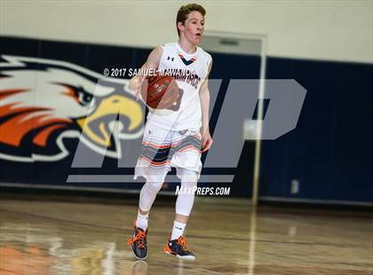 Thumbnail 2 in Notre Dame (SO) vs Chaminade photogallery.