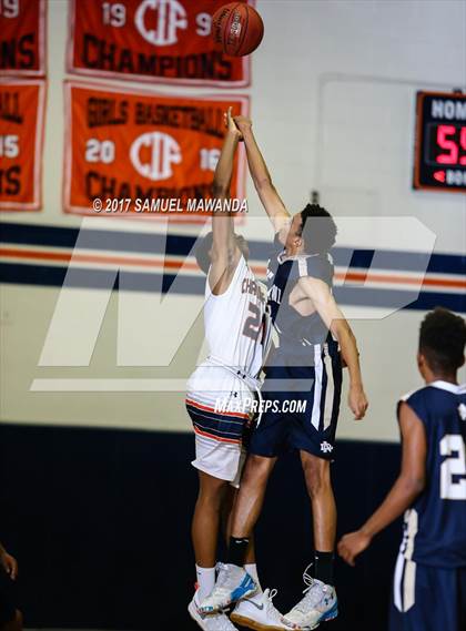 Thumbnail 3 in Notre Dame (SO) vs Chaminade photogallery.