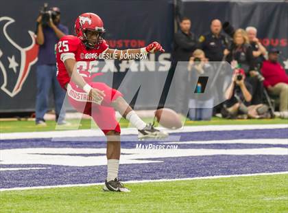 Thumbnail 2 in North Shore vs. Katy (UIL 6A D1 Quarterfinal playoff) photogallery.