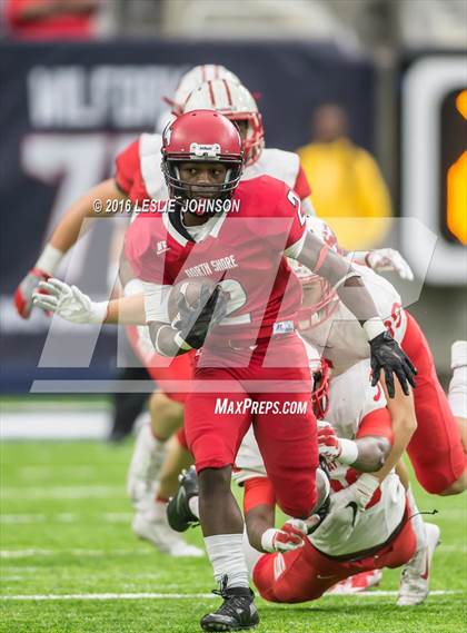 Thumbnail 2 in North Shore vs. Katy (UIL 6A D1 Quarterfinal playoff) photogallery.
