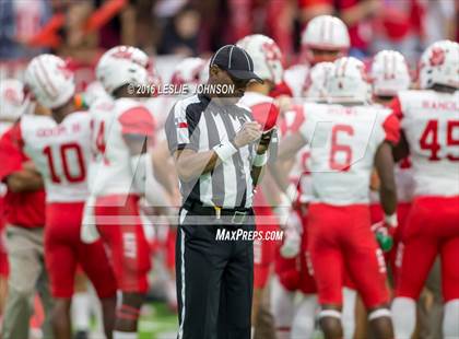 Thumbnail 1 in North Shore vs. Katy (UIL 6A D1 Quarterfinal playoff) photogallery.