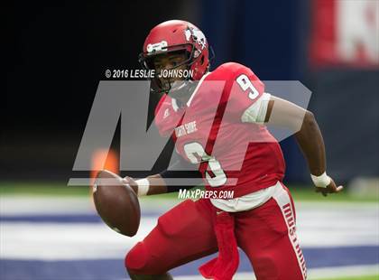 Thumbnail 1 in North Shore vs. Katy (UIL 6A D1 Quarterfinal playoff) photogallery.