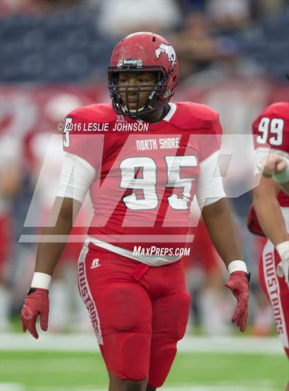 Thumbnail 2 in North Shore vs. Katy (UIL 6A D1 Quarterfinal playoff) photogallery.