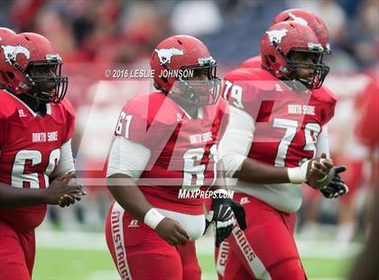 Thumbnail 3 in North Shore vs. Katy (UIL 6A D1 Quarterfinal playoff) photogallery.