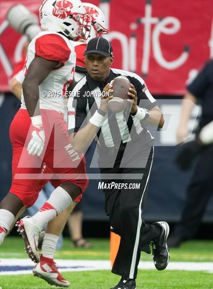 Thumbnail 3 in North Shore vs. Katy (UIL 6A D1 Quarterfinal playoff) photogallery.