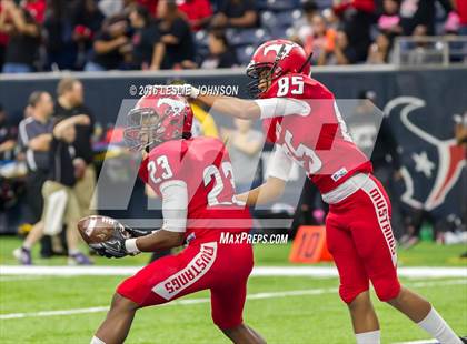Thumbnail 2 in North Shore vs. Katy (UIL 6A D1 Quarterfinal playoff) photogallery.