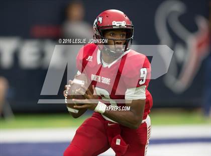 Thumbnail 2 in North Shore vs. Katy (UIL 6A D1 Quarterfinal playoff) photogallery.