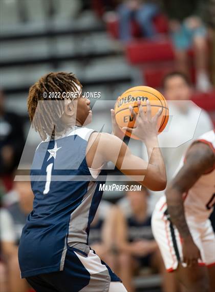 Thumbnail 2 in Stratford Academy vs First Presbyterian Day photogallery.