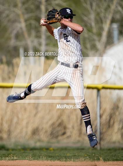 Thumbnail 1 in North Summit vs Duchesne (UHSAA 2A Round 3) photogallery.