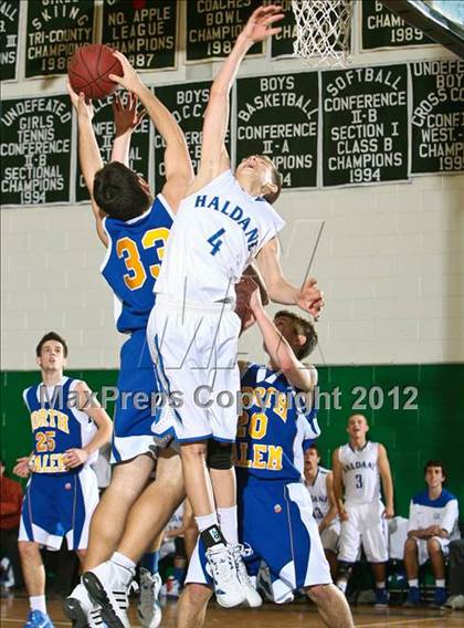 Thumbnail 3 in Haldane vs. North Salem (5th Annual Putnam Challenge) photogallery.