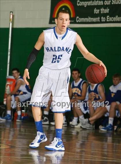 Thumbnail 2 in Haldane vs. North Salem (5th Annual Putnam Challenge) photogallery.