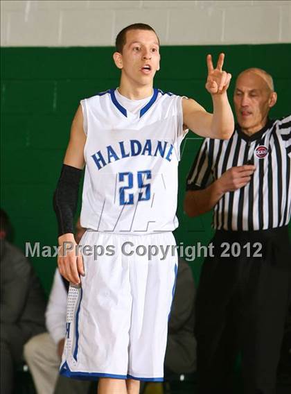 Thumbnail 1 in Haldane vs. North Salem (5th Annual Putnam Challenge) photogallery.