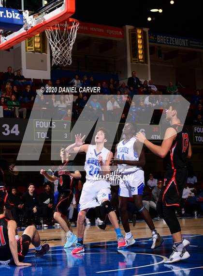 Thumbnail 1 in Haldane vs. Tuckahoe (Section 1 Class C Semifinal) photogallery.