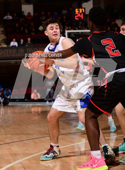 Thumbnail 3 in Haldane vs. Tuckahoe (Section 1 Class C Semifinal) photogallery.