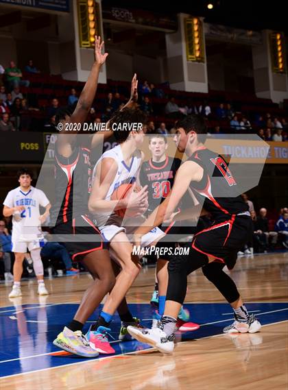 Thumbnail 2 in Haldane vs. Tuckahoe (Section 1 Class C Semifinal) photogallery.