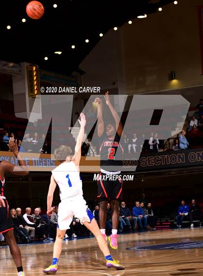 Thumbnail 2 in Haldane vs. Tuckahoe (Section 1 Class C Semifinal) photogallery.
