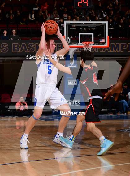 Thumbnail 1 in Haldane vs. Tuckahoe (Section 1 Class C Semifinal) photogallery.