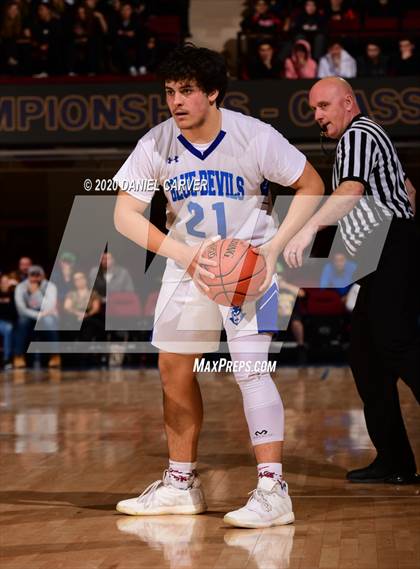 Thumbnail 3 in Haldane vs. Tuckahoe (Section 1 Class C Semifinal) photogallery.