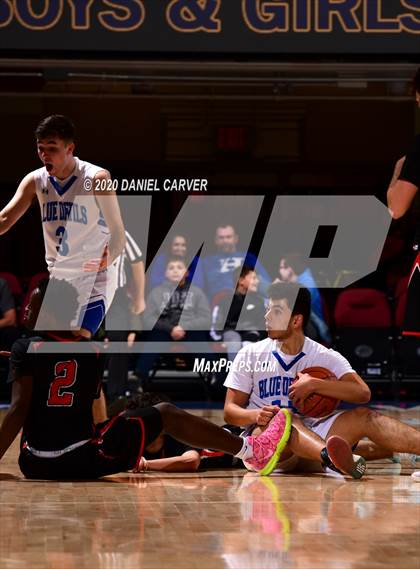Thumbnail 2 in Haldane vs. Tuckahoe (Section 1 Class C Semifinal) photogallery.