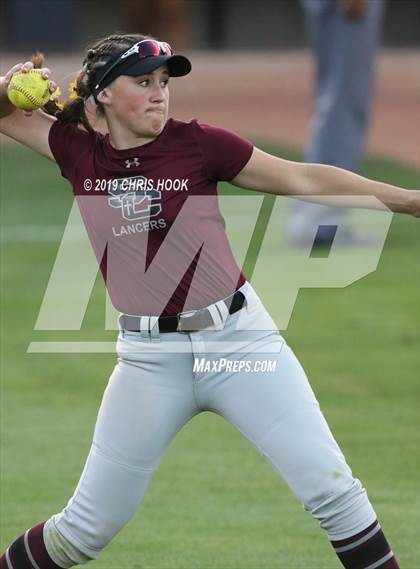 Thumbnail 1 in Salpointe Catholic vs. Cactus (AIA 4A Final) photogallery.