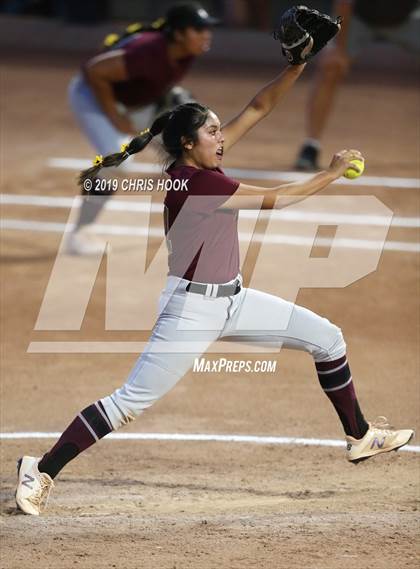 Thumbnail 2 in Salpointe Catholic vs. Cactus (AIA 4A Final) photogallery.