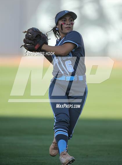 Thumbnail 1 in Salpointe Catholic vs. Cactus (AIA 4A Final) photogallery.