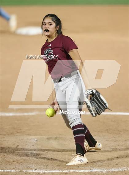 Thumbnail 2 in Salpointe Catholic vs. Cactus (AIA 4A Final) photogallery.