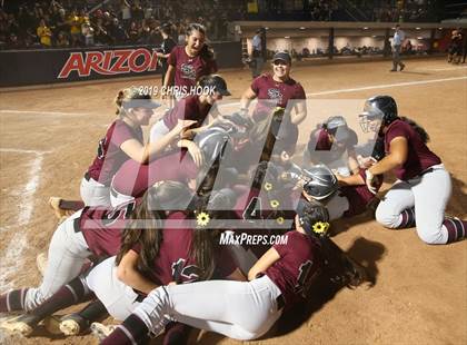 Thumbnail 2 in Salpointe Catholic vs. Cactus (AIA 4A Final) photogallery.