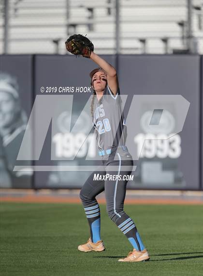 Thumbnail 2 in Salpointe Catholic vs. Cactus (AIA 4A Final) photogallery.