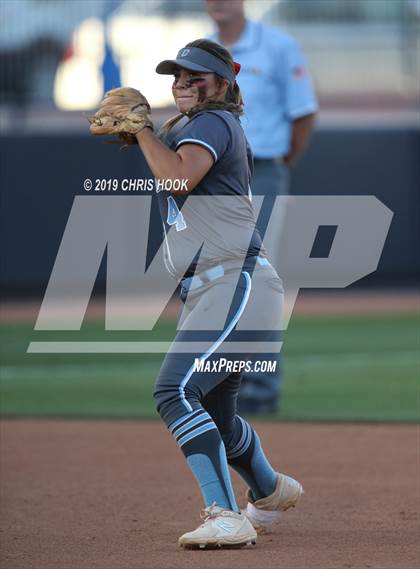 Thumbnail 2 in Salpointe Catholic vs. Cactus (AIA 4A Final) photogallery.