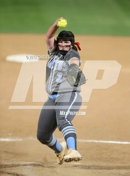 Thumbnail 2 in Salpointe Catholic vs. Cactus (AIA 4A Final) photogallery.