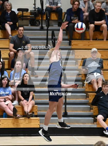 Thumbnail 3 in Legend vs. Valor Christian (CHSAA 5A Semi-Final) photogallery.