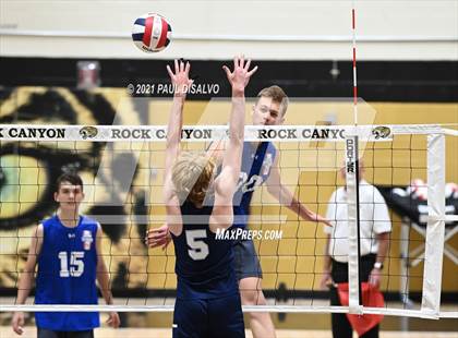 Thumbnail 1 in Legend vs. Valor Christian (CHSAA 5A Semi-Final) photogallery.