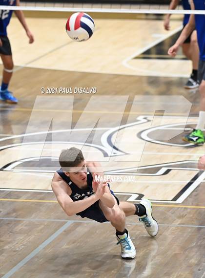Thumbnail 1 in Legend vs. Valor Christian (CHSAA 5A Semi-Final) photogallery.
