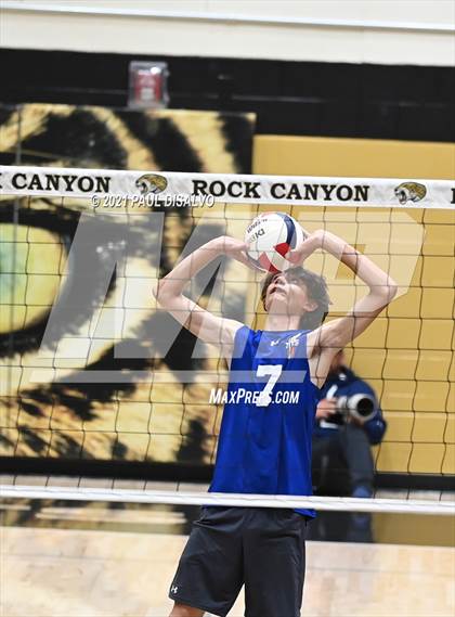 Thumbnail 1 in Legend vs. Valor Christian (CHSAA 5A Semi-Final) photogallery.