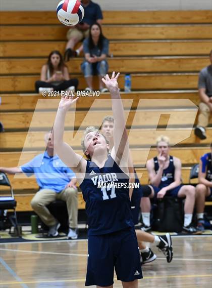 Thumbnail 3 in Legend vs. Valor Christian (CHSAA 5A Semi-Final) photogallery.