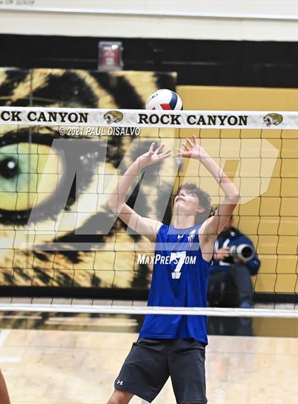 Thumbnail 3 in Legend vs. Valor Christian (CHSAA 5A Semi-Final) photogallery.