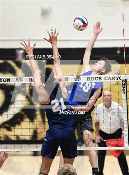 Thumbnail 1 in Legend vs. Valor Christian (CHSAA 5A Semi-Final) photogallery.