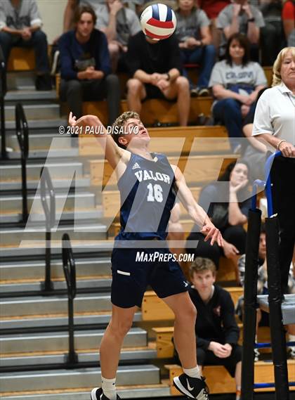 Thumbnail 2 in Legend vs. Valor Christian (CHSAA 5A Semi-Final) photogallery.