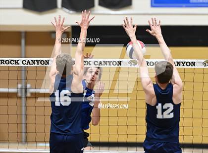 Thumbnail 2 in Legend vs. Valor Christian (CHSAA 5A Semi-Final) photogallery.