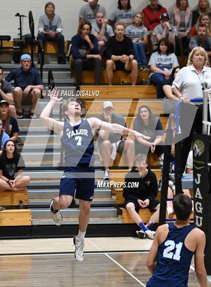 Thumbnail 3 in Legend vs. Valor Christian (CHSAA 5A Semi-Final) photogallery.