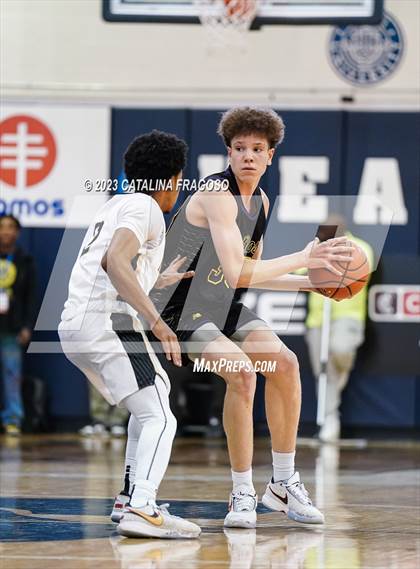 Thumbnail 2 in St. Rose vs. Hudson Catholic (Metro Classic) photogallery.