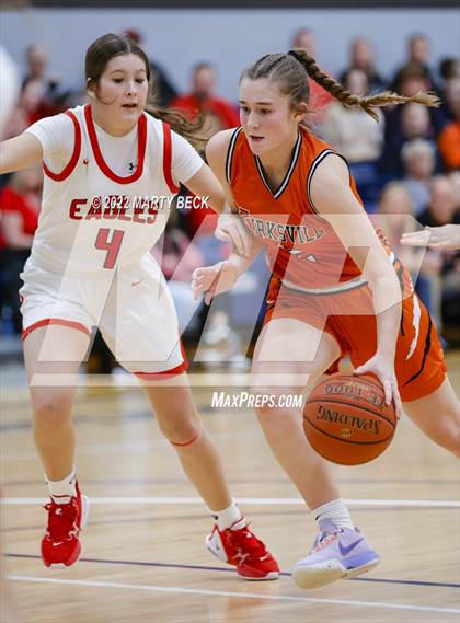 Thumbnail 2 in Southern Boone vs Kirksville (Sophie Cunningham Classic) photogallery.