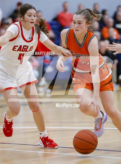 Thumbnail 1 in Southern Boone vs Kirksville (Sophie Cunningham Classic) photogallery.