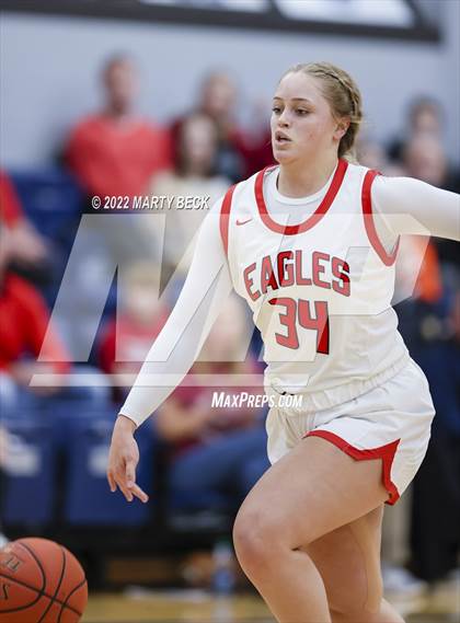 Thumbnail 2 in Southern Boone vs Kirksville (Sophie Cunningham Classic) photogallery.